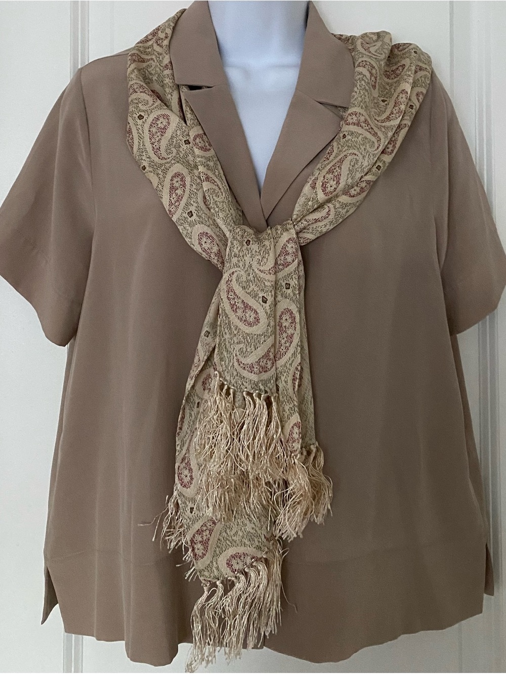 Authentic Giorgio Armani Silk Scarf Shawl  Paisley Print Chic Feminine Old Money